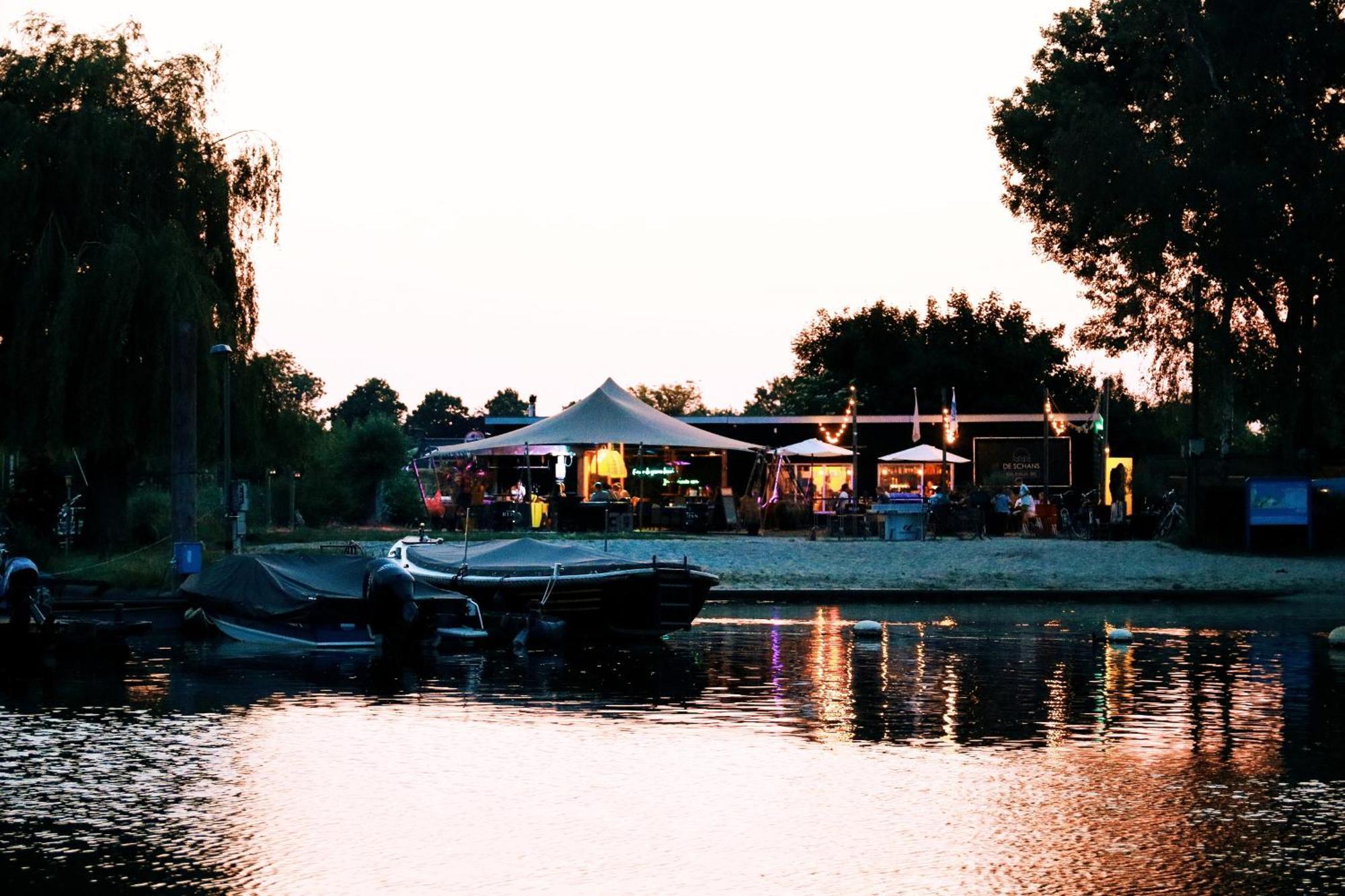 Floatel - De Schans Alphen Benedeneind Exterior foto
